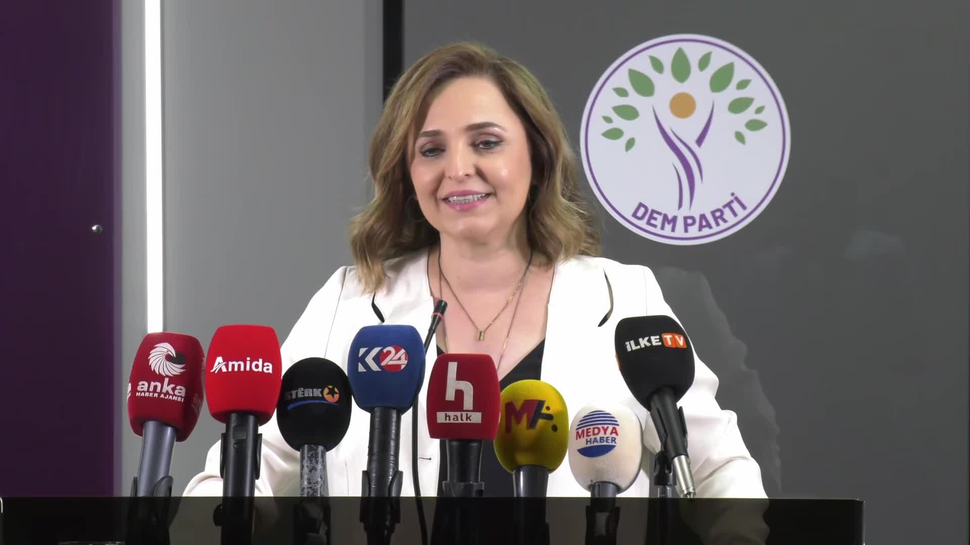 DEM Parti Sözcüsü Doğan'dan "Süreç dondu mu?" sorularına yanıt: "Süreçte gecikme var, bu gecikme endişeleri arttırıyor"