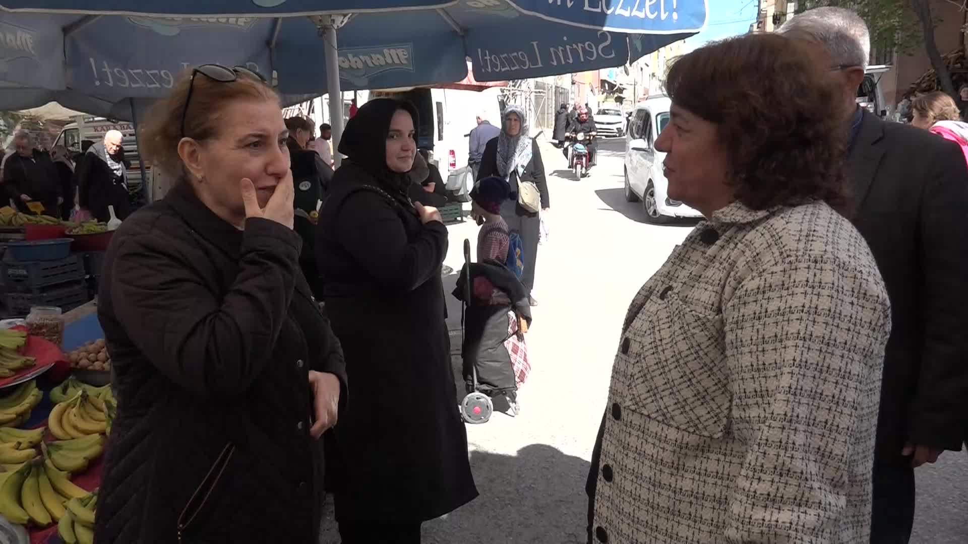 CHP 81 ilde sahada… Malatya Yeşilyurt’ta pazar esnafı ve vatandaş dert yandı: ‘Alım gücü yok’”