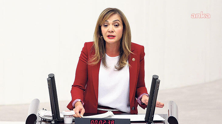 CHP’Lİ İLGEZDİ: TÜM SANATÇILAR İÇİN SOSYAL GÜVENCE