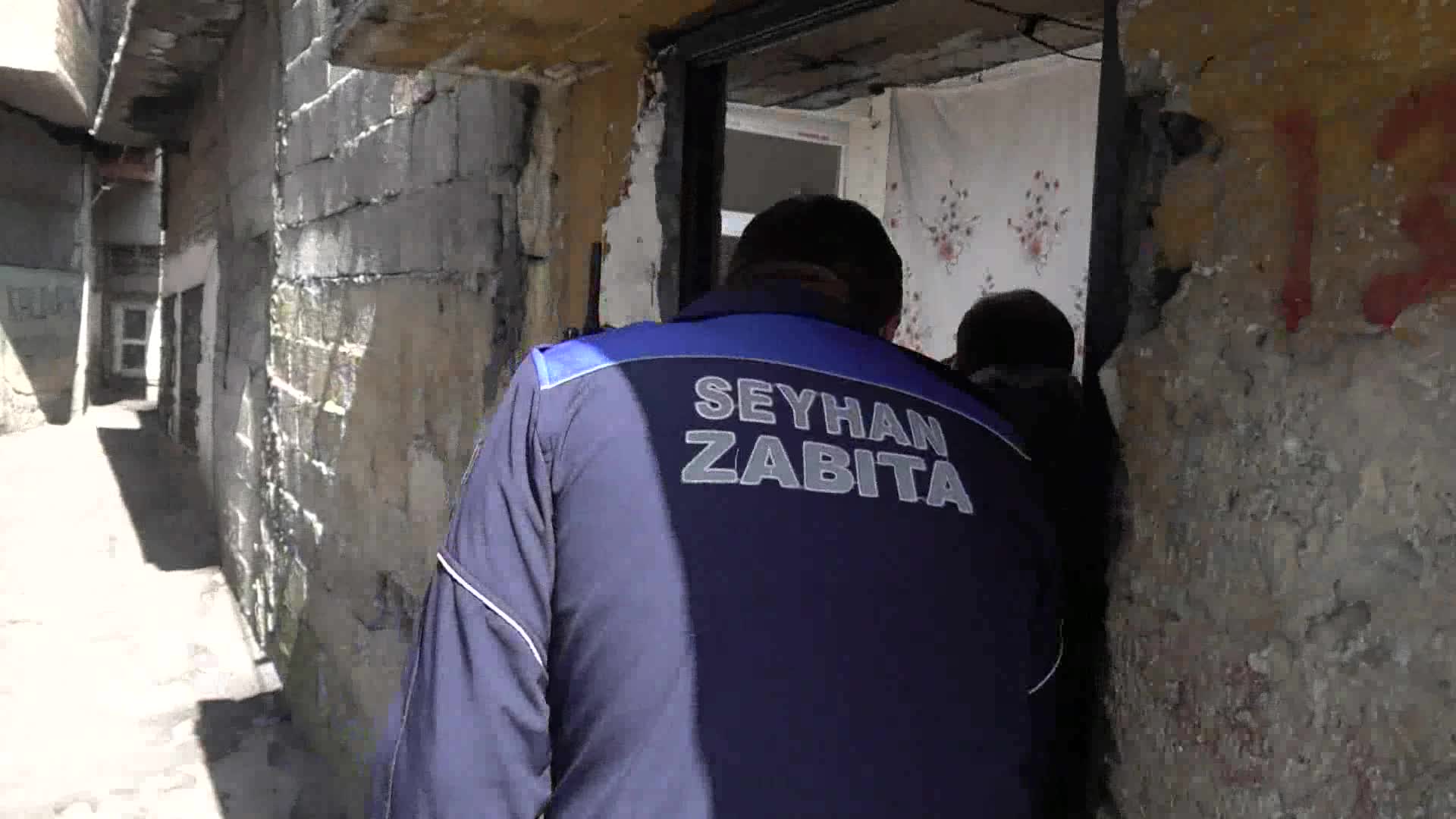 SEYHAN ZABITASINDAN GÖRME GÜÇLÜĞÜ ÇEKEN KAÇAK SÜNNETÇİYE SUÇÜSTÜ