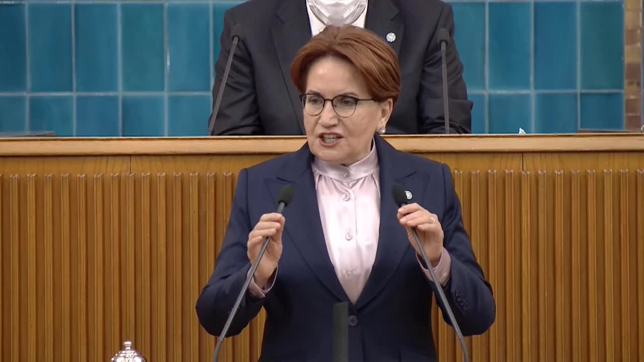AKŞENER: " ERDOĞAN'I İNSAN HAKLARI KAVRAMINI KEŞFETTİĞİ İÇİN TEBRİK ETMEK İSTİYORUM. BİR GÜN ELBET CUMHURİYETİ KEŞFEDEBİLECEĞİNE İNANIYORUM"