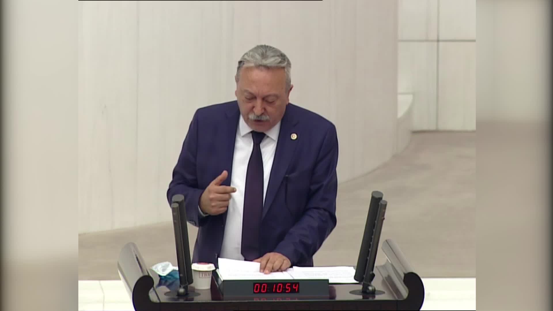 FAİZSİZ KONUTA DENETİM TBMM'DE... TACETTİN BAYIR: "TÜRKİYE’DE BUGÜNE KADAR 300 BİN KİŞİ KONUT ALIRKEN DOLANDIRILDI"