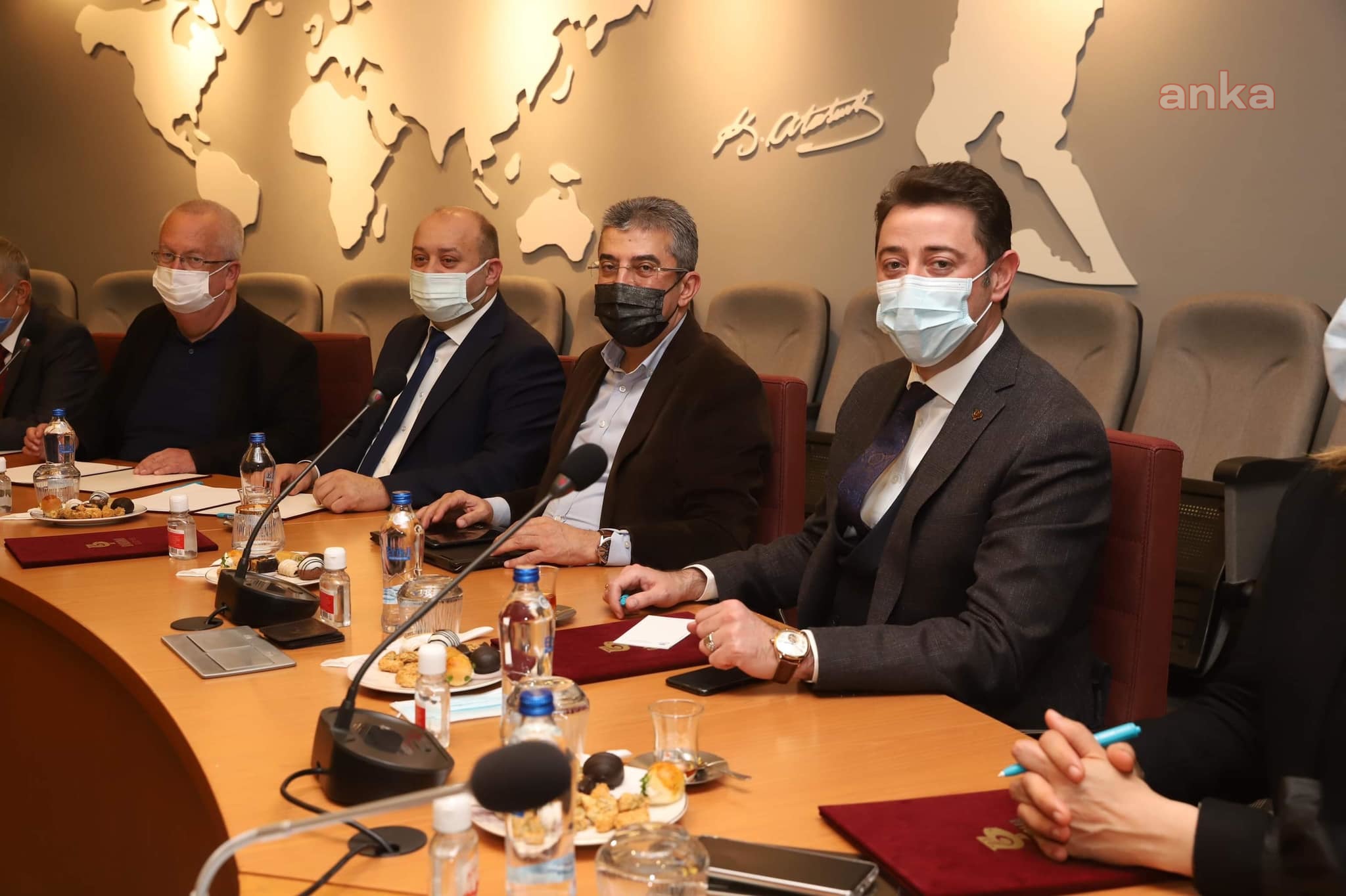 MİLLET İTTİFAKI BELEDİYE BAŞKANLARI BANDIRMA’DA BULUŞTU