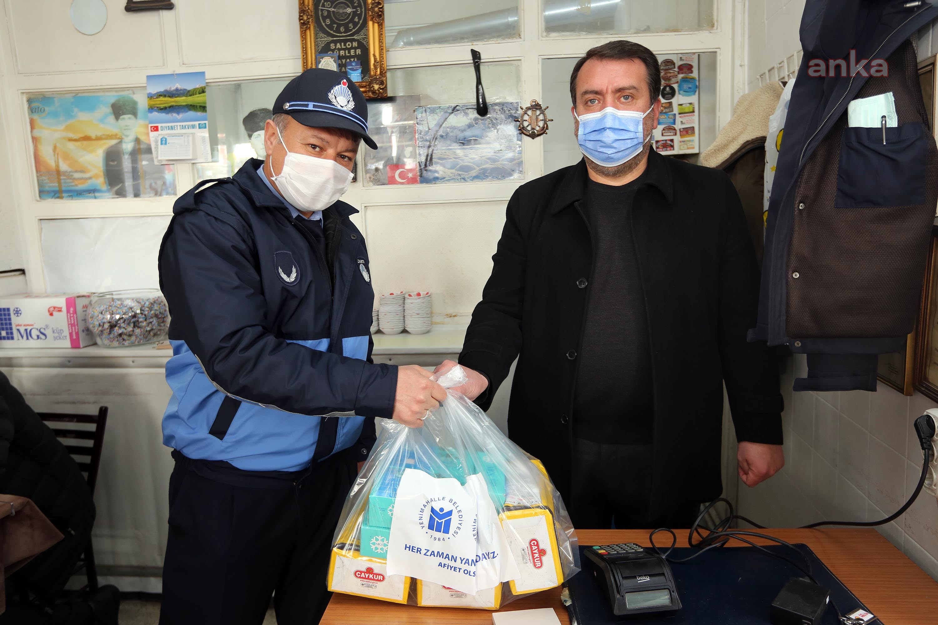 YENİMAHALLE BELEDİYESİ'NDEN KAHVEHANELERE ÇAY VE ŞEKER DESTEĞİ