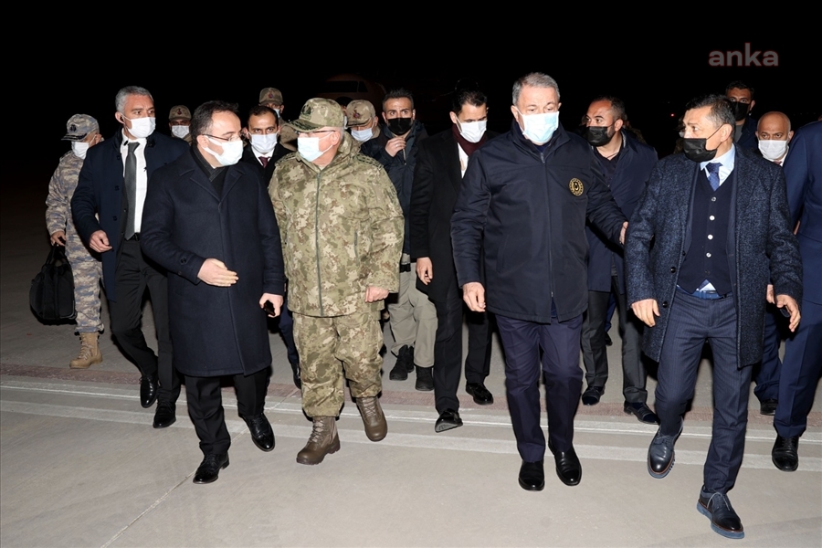 TATVAN'DA ASKERİ HELİKOPTER DÜŞTÜ BİRİ KORGENERAL 11 ASKER ŞEHİT OLDU