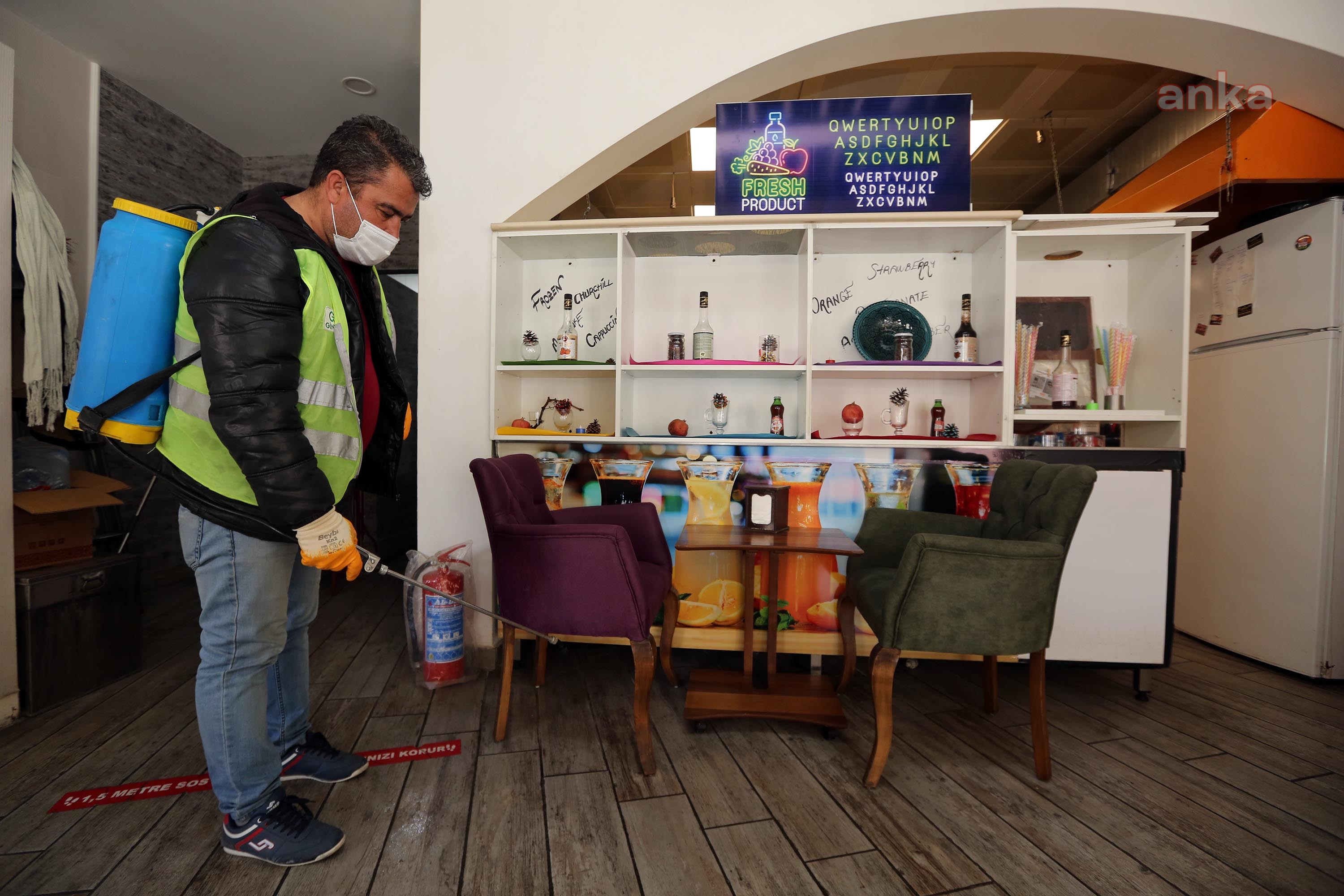 YENİMAHALLE BELEDİYESİ'NDEN HİZMETE AÇILAN İŞLETMELERE İLAÇLAMA DESTEĞİ