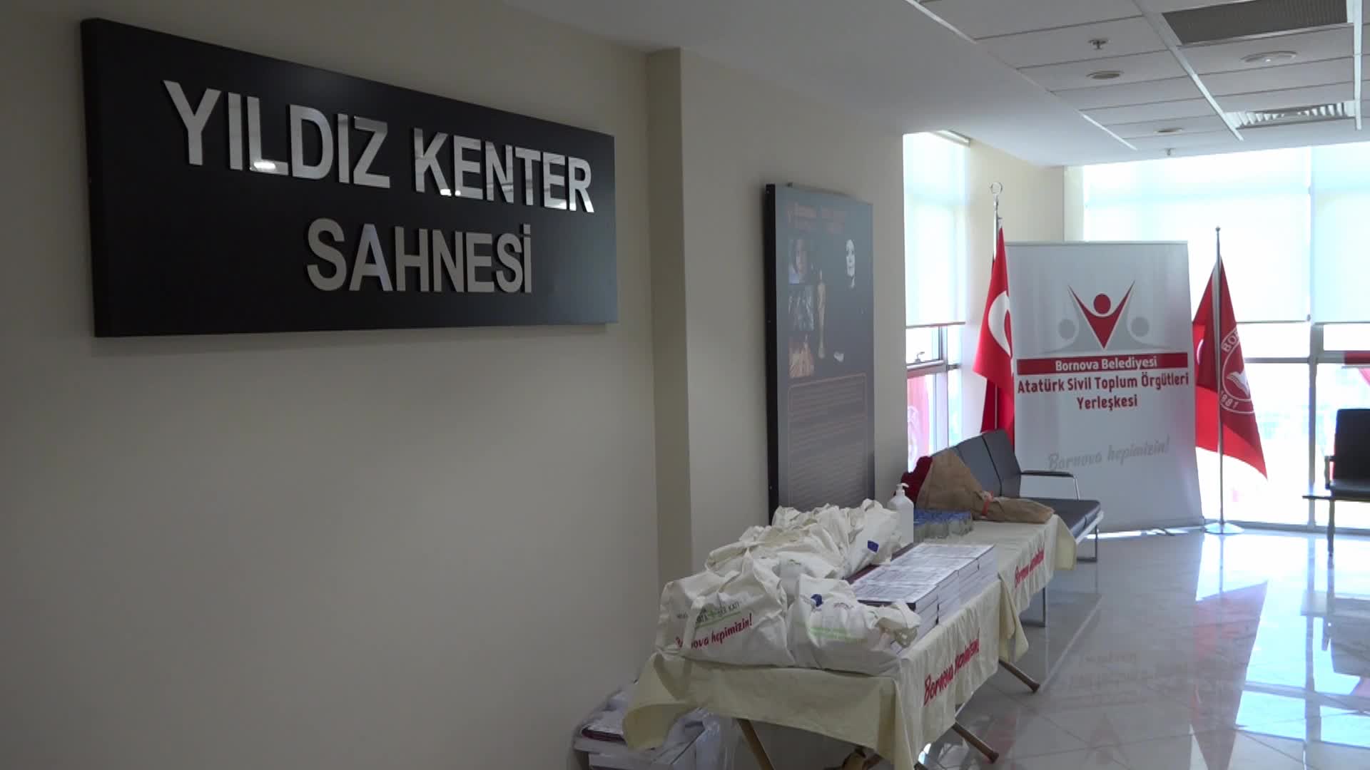 GİRİŞİMCİ KADINLAR BORNOVA'DA BULUŞTU