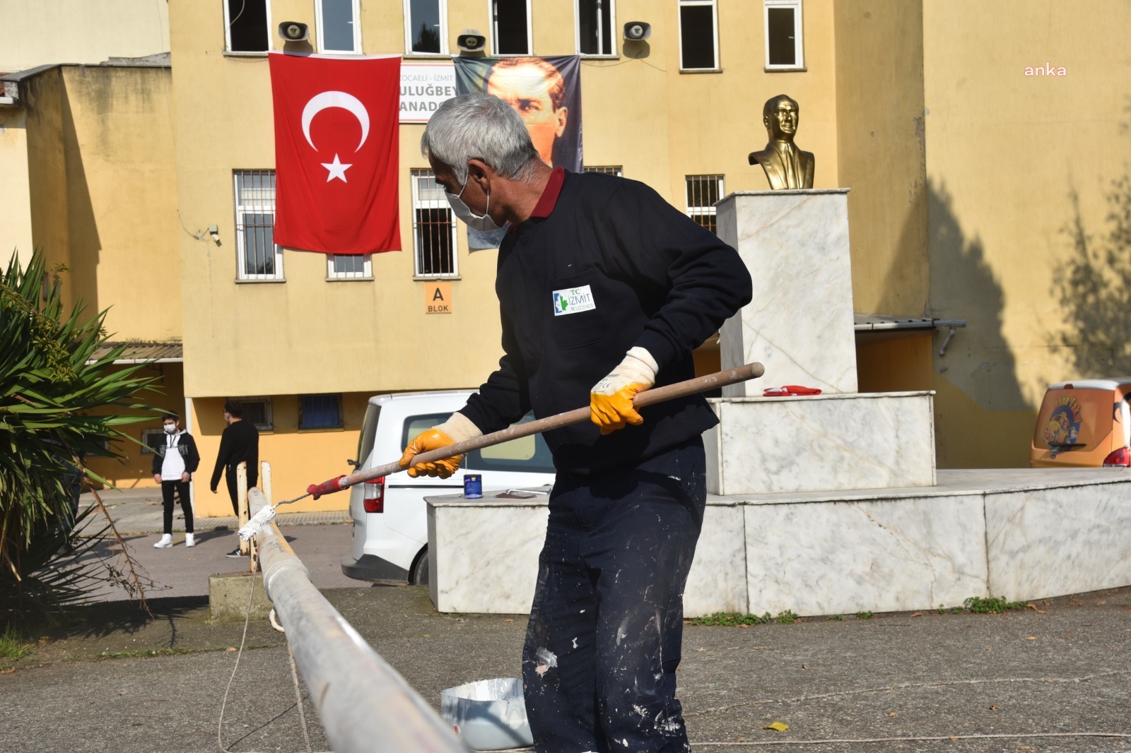 İZMİT BELEDİYESİ OKUL HİZMET MASASI SEZONU AÇIYOR