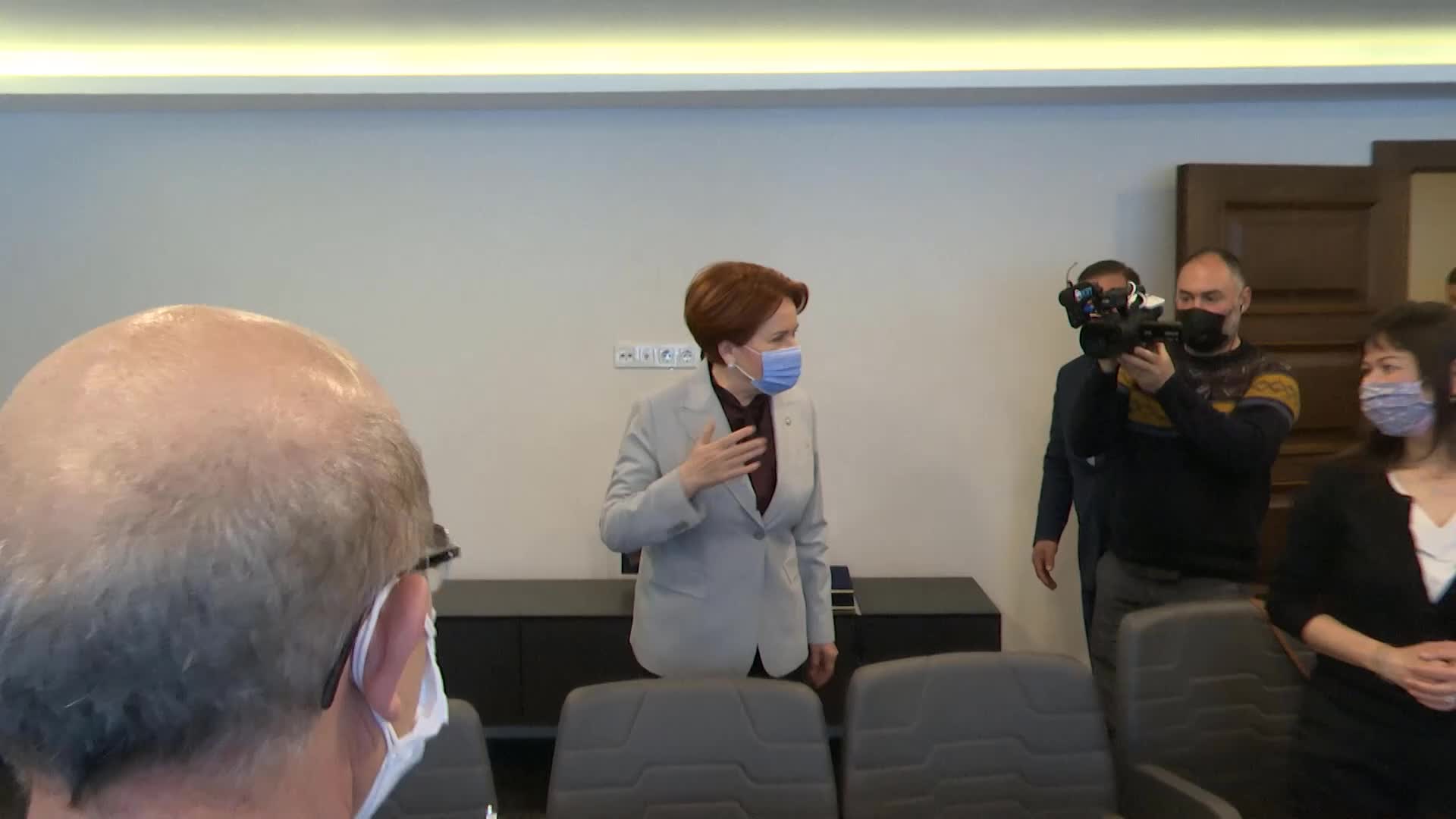 SİNCAN UYGUR HEYETİ, AKŞENER'İ ZİYARET ETTİ
