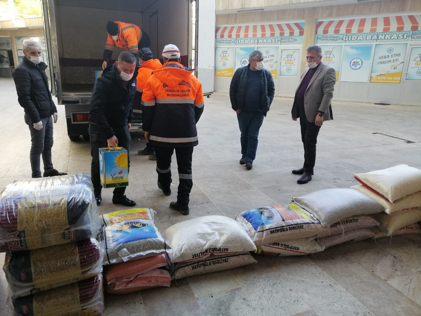 KDZ. EREĞLİ KENT KONSEYİ, 1 TON GIDA YARDIMINDA BULUNDU