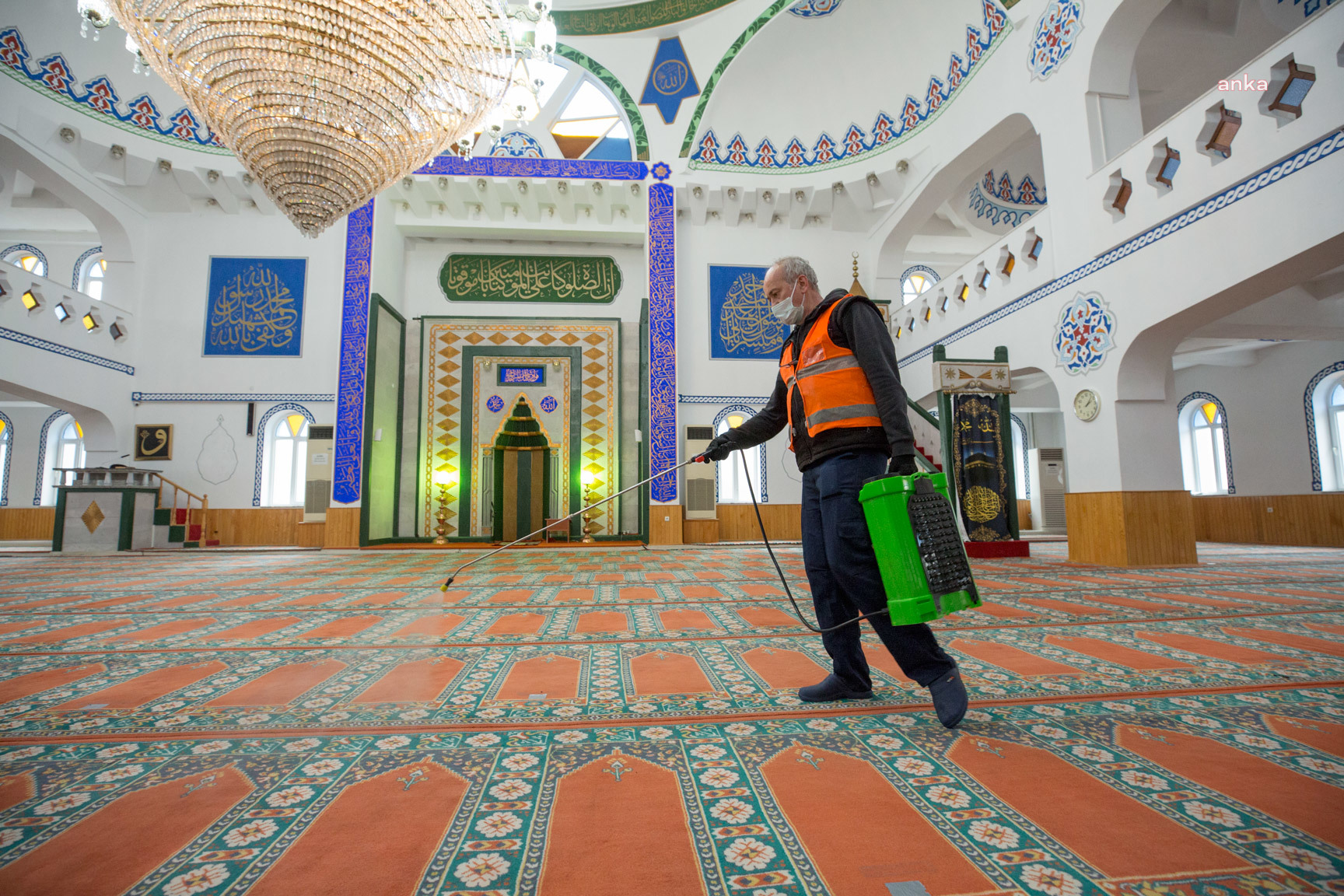 NİLÜFER'DEKİ İBADETHANELERDE BAHAR TEMİZLİĞİ