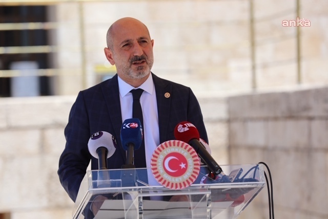 CHP'Lİ ÖZTUNÇ: "SARAYIN UÇAKLARINI SORGULAMAK RAHATSIZ EDİYOR"