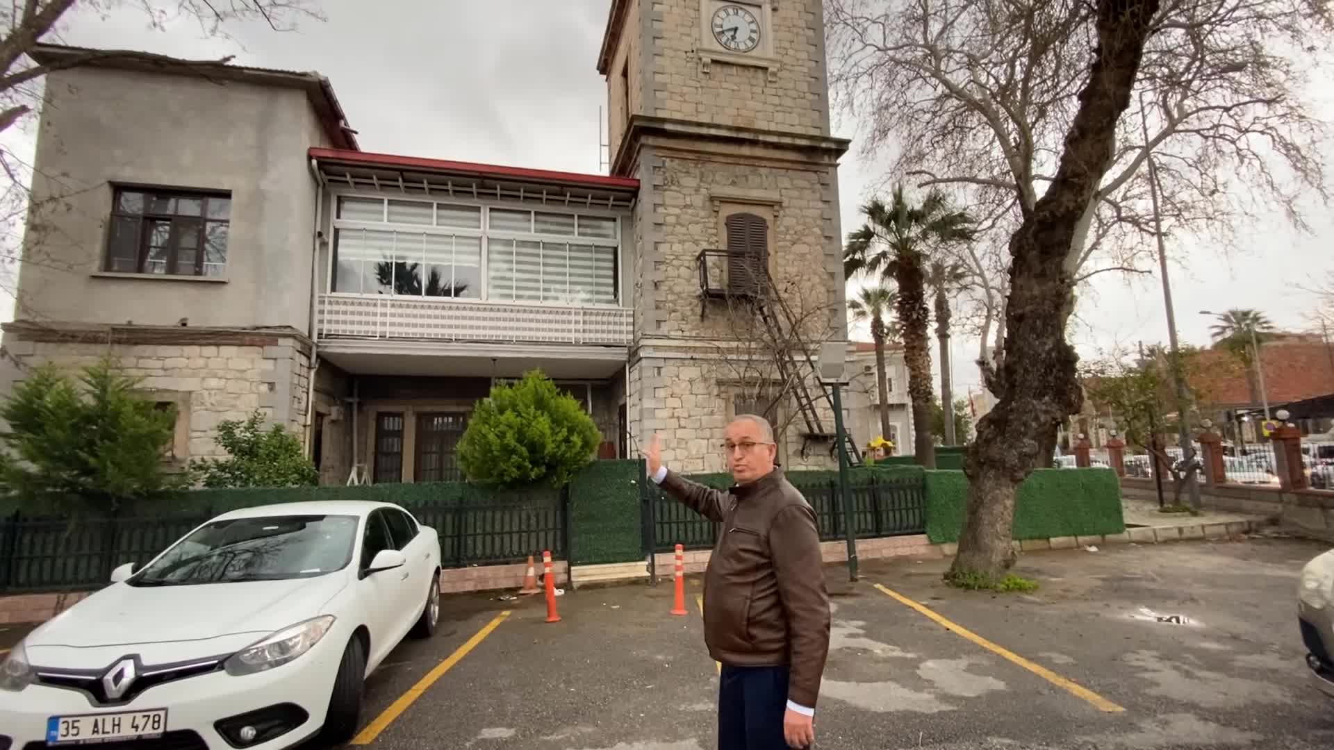 BALKON KEYFİ İÇİN 131 YILLIK TARİHİ BİNAYA KAÇAK PVC YAPTIRDI!