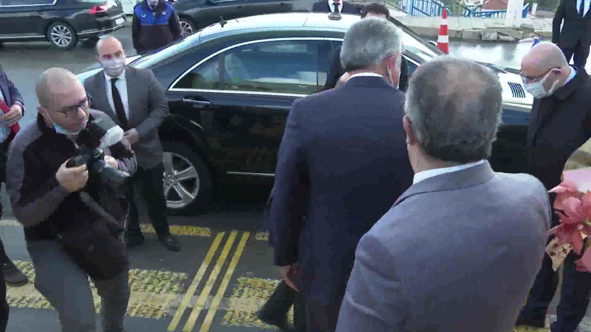TUNÇ SOYER'DEN GÜZELBAHÇE'YE MÜJDELER