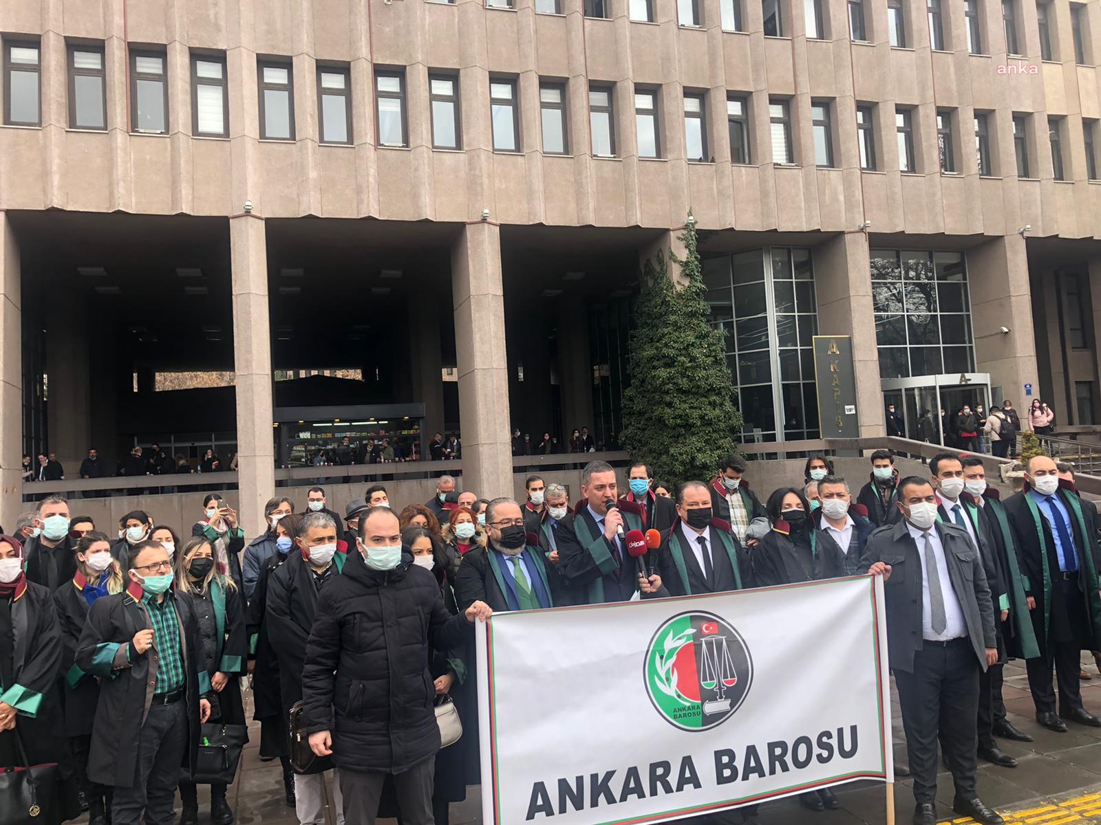 ANKARA BAROSU AVUKATLARINDAN, GÖREVİ BAŞINDA KATLEDİLEN MESLEKTAŞLARI İÇİN DURUŞMALARI BOYKOT KARARI