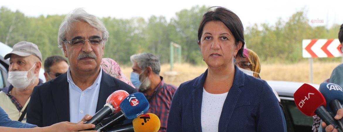 HDP'DEN KAPATMA DAVASI AÇIKLAMASI: "AKP, KAPATMA DAVASI İLE YARGI ÜZERİNDEN MHP'YE BİR KONGRE HEDİYESİ VERMİŞTİR"