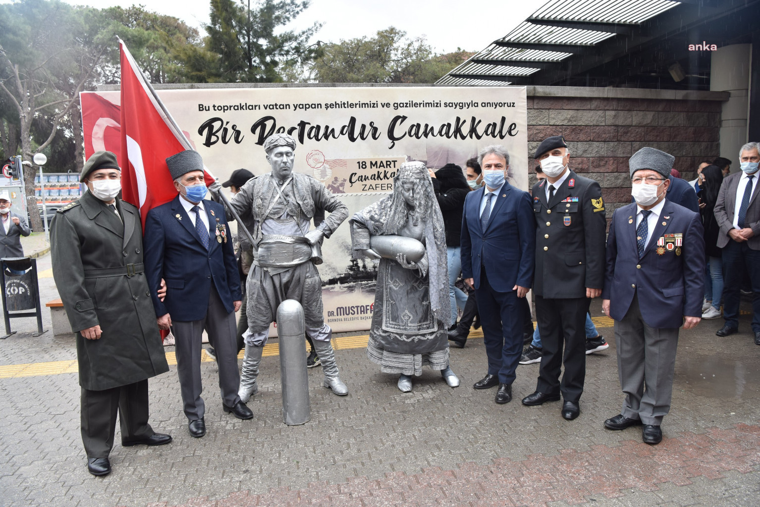 ÇANAKKALE ZAFERİ, BORNOVA'DA KUTLANDI