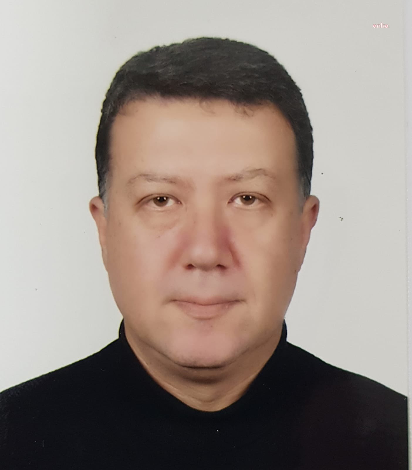 İZMİRLİ DOKTOR KORONAVİRÜS NEDENİYLE HAYATINI KAYBETTİ