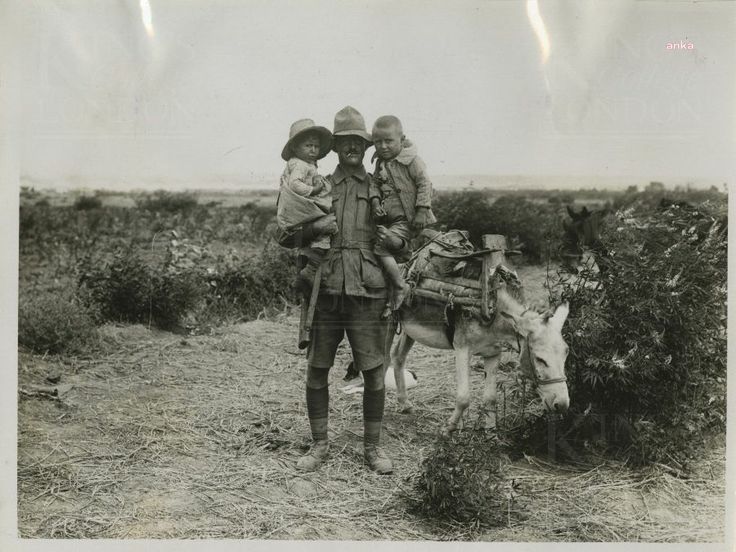 AVUSTRALYALI TÜRK İŞ İNSANLARINDAN ANZAK ÇOCUKLARINA ATATÜRK BURSU