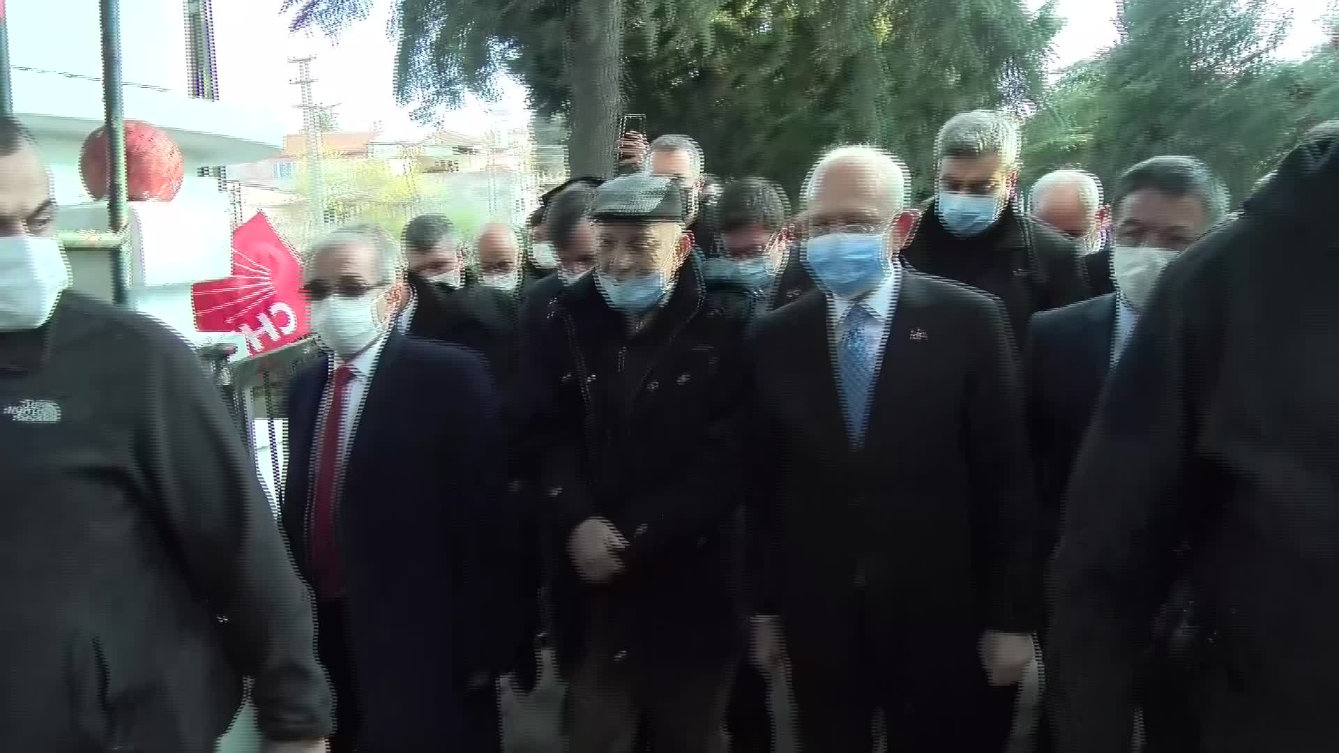KILIÇDAROĞLU, NAMIK KEMAL'İN MEZARINI VE GAZİ SÜLEYMAN PAŞA TÜRBESİ'Nİ ZİYARET ETTİ