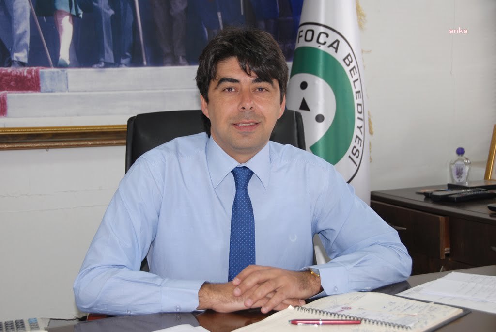 CHP'Lİ ESKİ BAŞKAN KAZA YAPTI