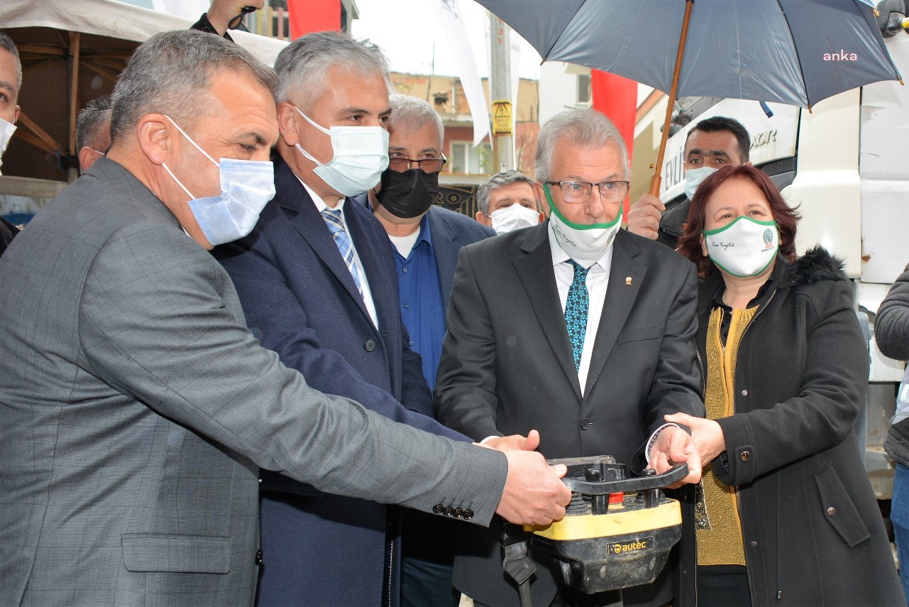 ÖDEMİŞ'TE EĞİTİM KOMPLEKSİ İÇİN TEMEL ATMA HEYECANI