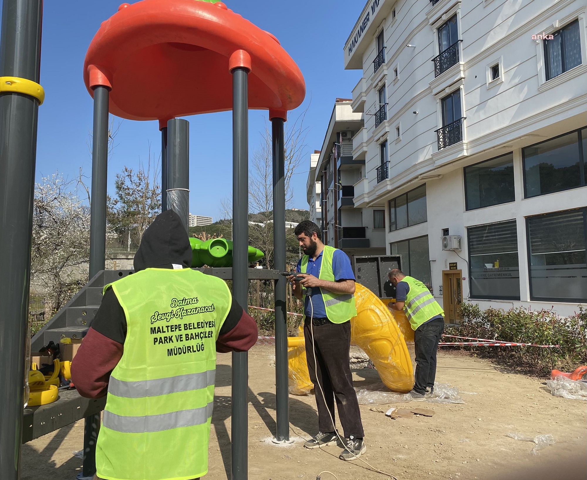 MALTEPE'NİN PARKLARINDA BÜYÜK DÖNÜŞÜM