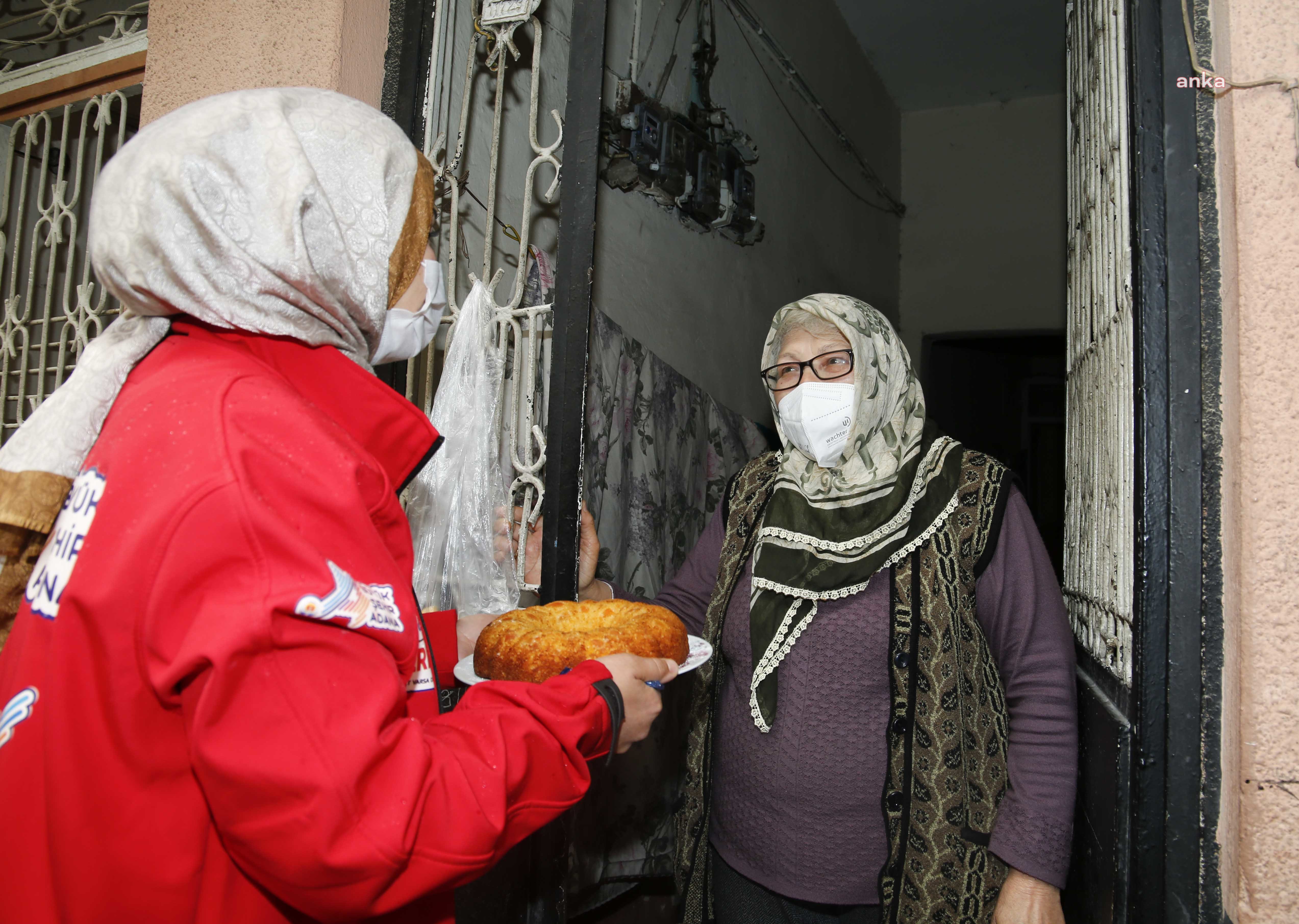 ADANA BÜYÜKŞEHİR'DEN YAŞLILARA DESTEK, İHTİYAÇ SAHİBİ COVID-19 HASTALARINA KAHVALTI VE YEMEK