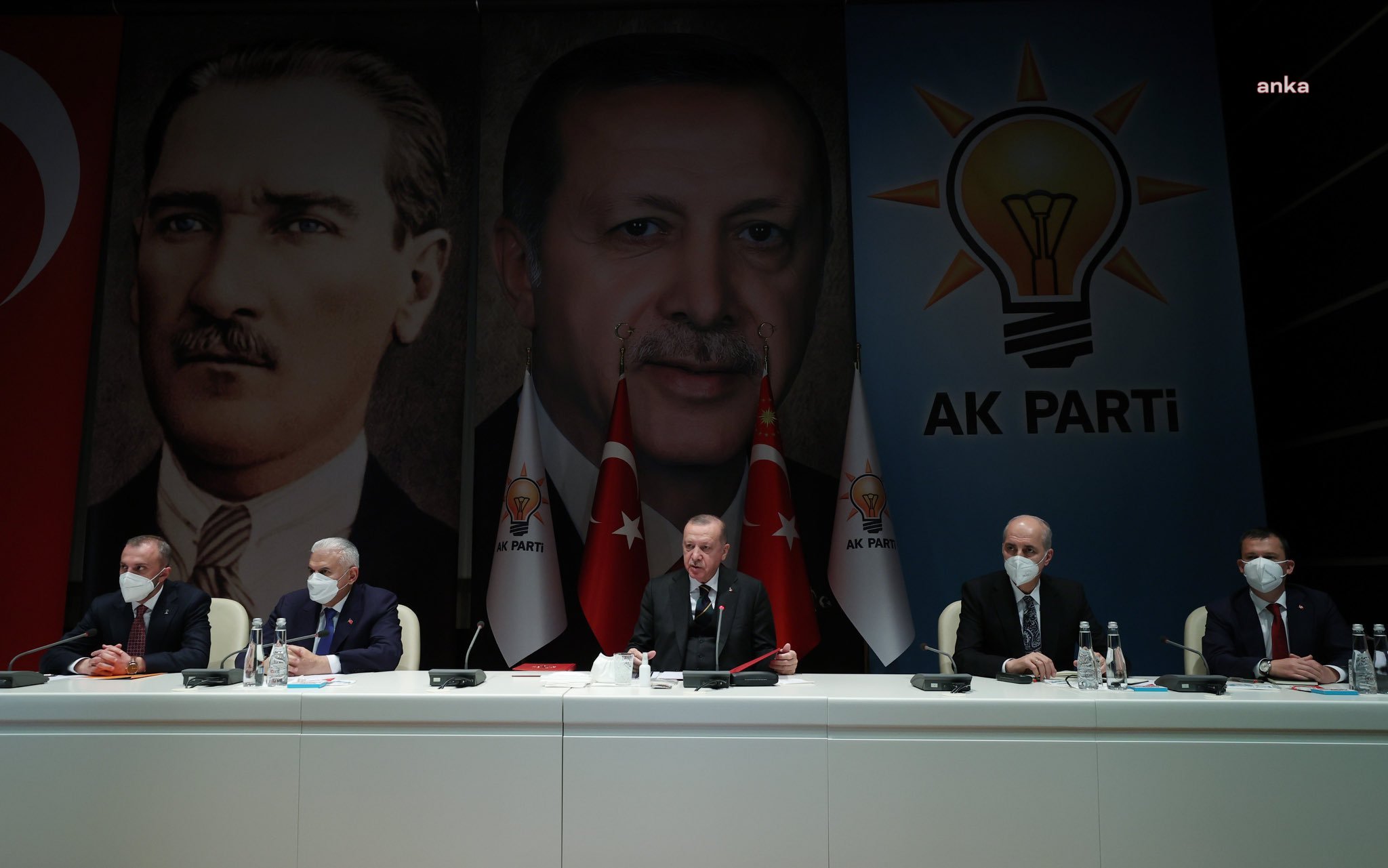 AKP'NİN YENİ MERKEZ YÜRÜTME KURULU BELİRLENDİ