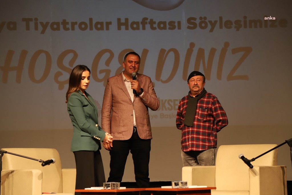OYUNCU ERKAN CAN, DÜNYA TİYATROLAR HAFTASI'NDA KARTAL BELEDİYESİ'NİN KONUĞU OLDU