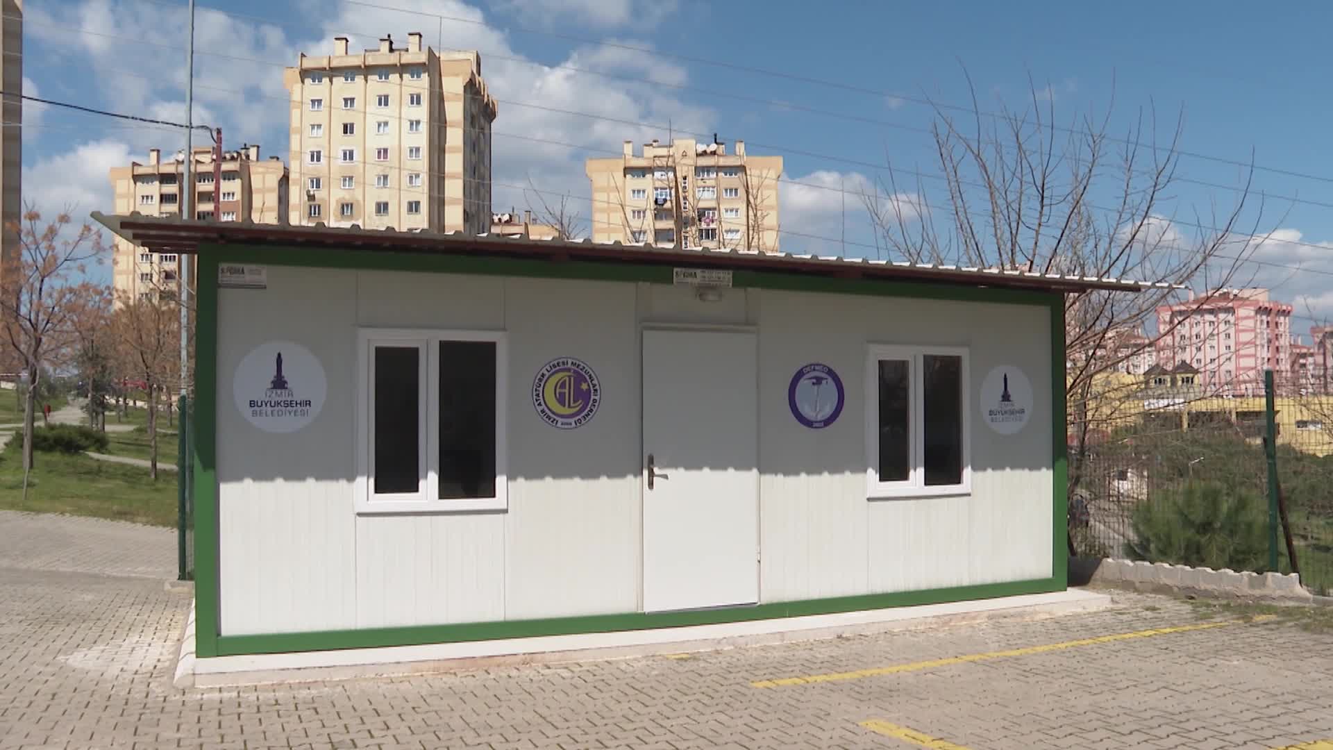 İZMİR’DE DEPREMZEDE ÇOCUKLARA EBA ERİŞİMLİ MOBİL DERSLİK