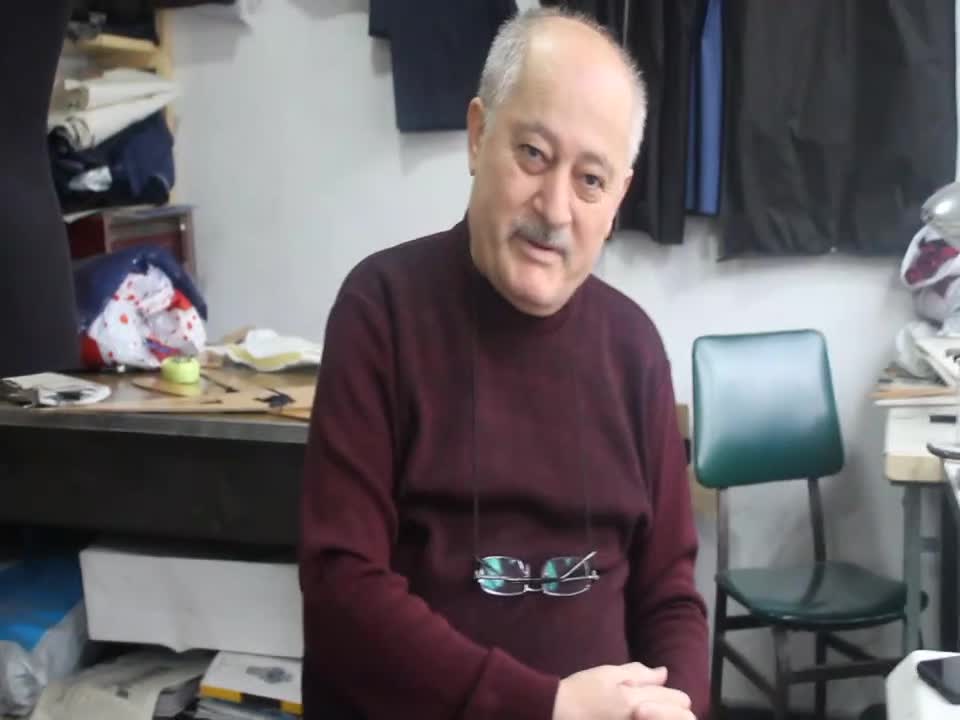 ARTVİNLİ KİBAR TERZİ DEVLETTEN ÇIRAK İSTİYOR