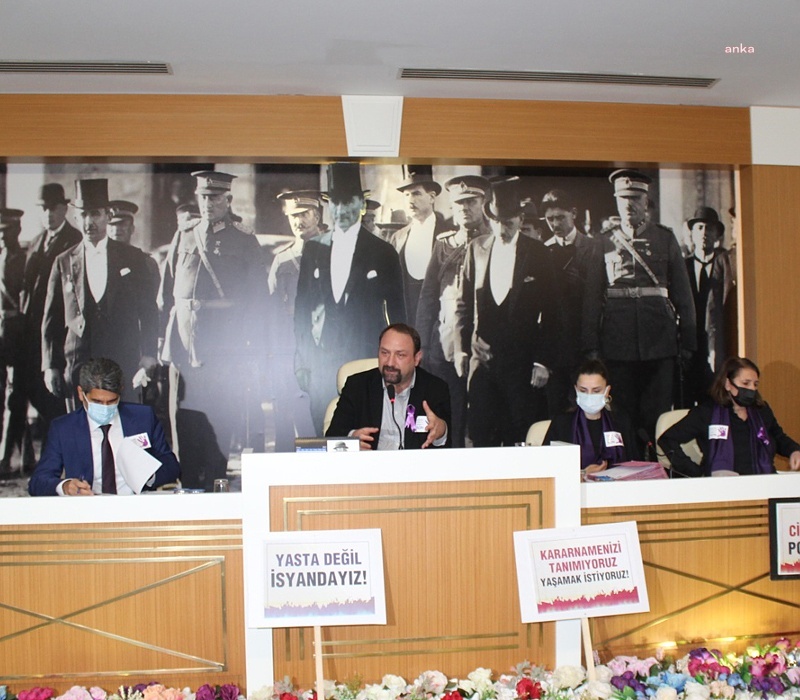 BAŞKAN GÜMRÜKÇÜ'DEN KADIN CİNAYETLERİ TEPKİSİ; GELİN BU KONUDA BİRLEŞELİM!