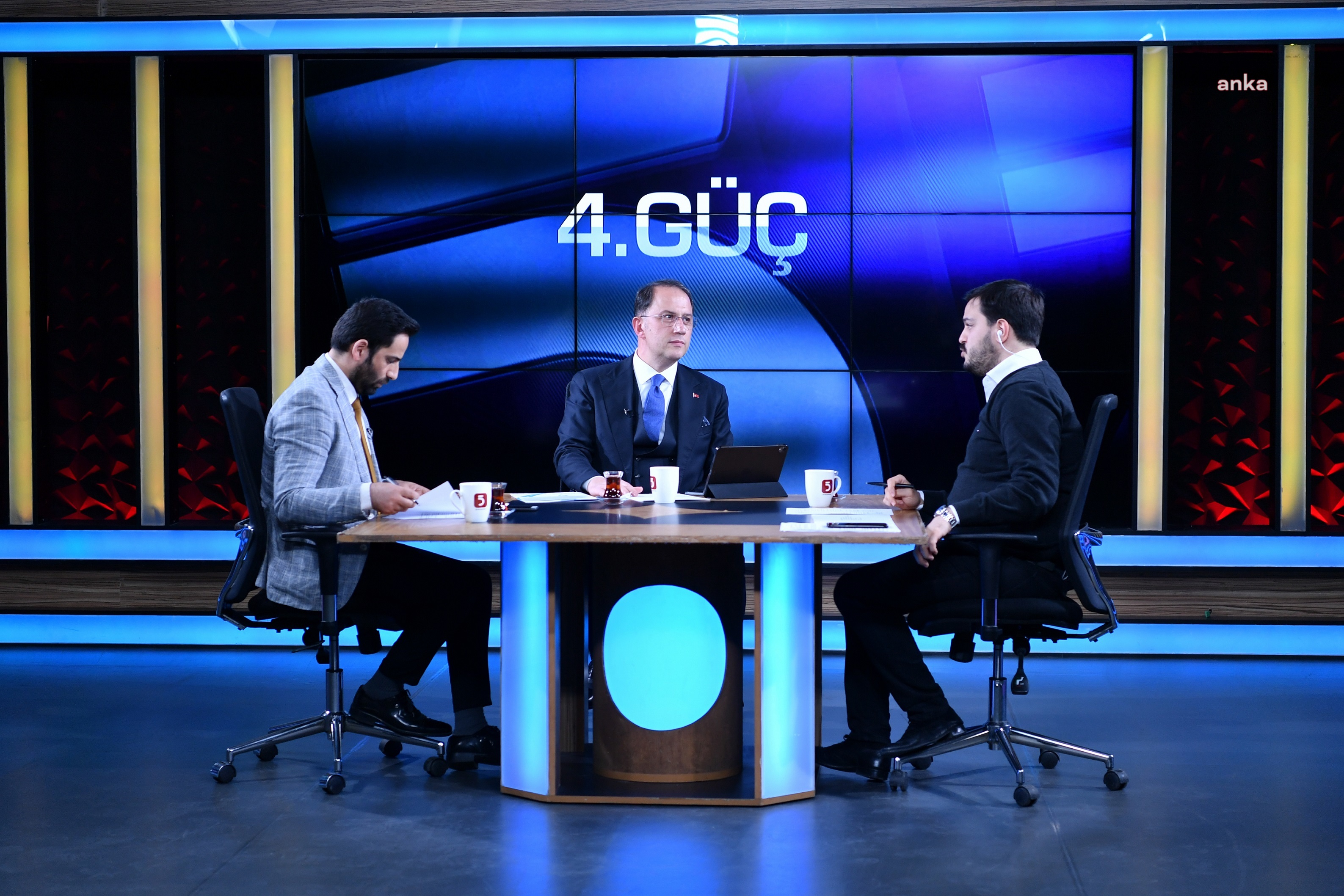 BEYLİKDÜZÜ BELEDİYE BAŞKANI ÇALIK: "EĞİTİMLE İLGİLİ DOĞRU KARARLARIN ALINMADIĞI KENTTE MUTLU BİR TOPLUM OLUŞTURULAMAZ"