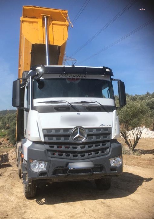 BUCA'DA KAÇAK MOLOZ OPERASYONU