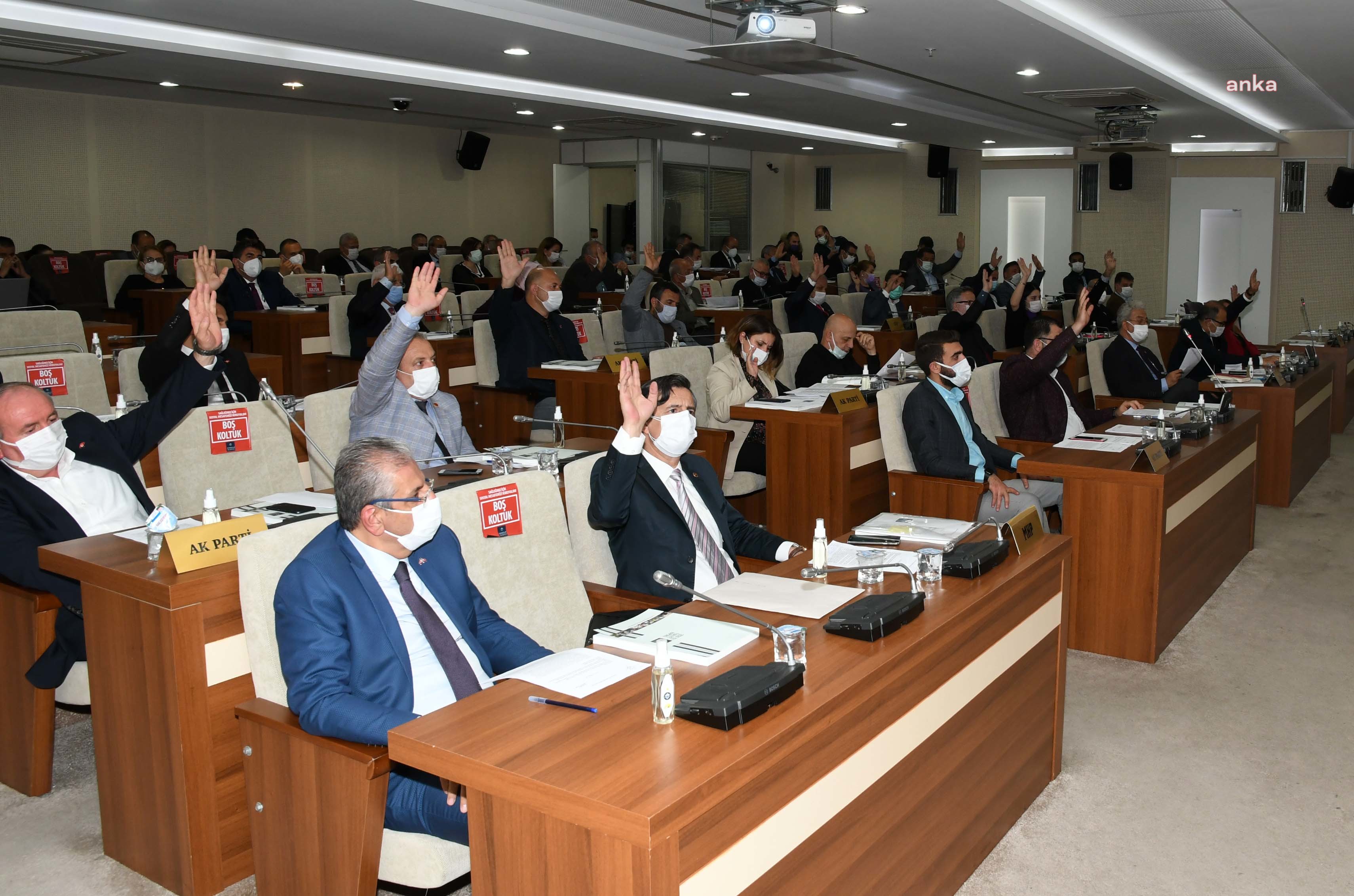 KARABAĞLAR GENÇLİK MERKEZİ'NE ATATÜRK ADI VERİLDİ