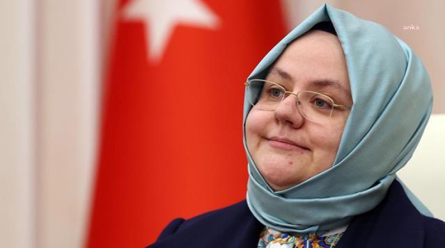SAĞLIKÇILAR İÇİN “EVDE HASTALANANLAR VAR” DİYEN BAKAN SELÇUK’A: "İSTİFA EDECEK MİSİNİZ?"