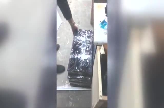 11 BİN ADET KAÇAK MASKE ELE GEÇİRİLDİ