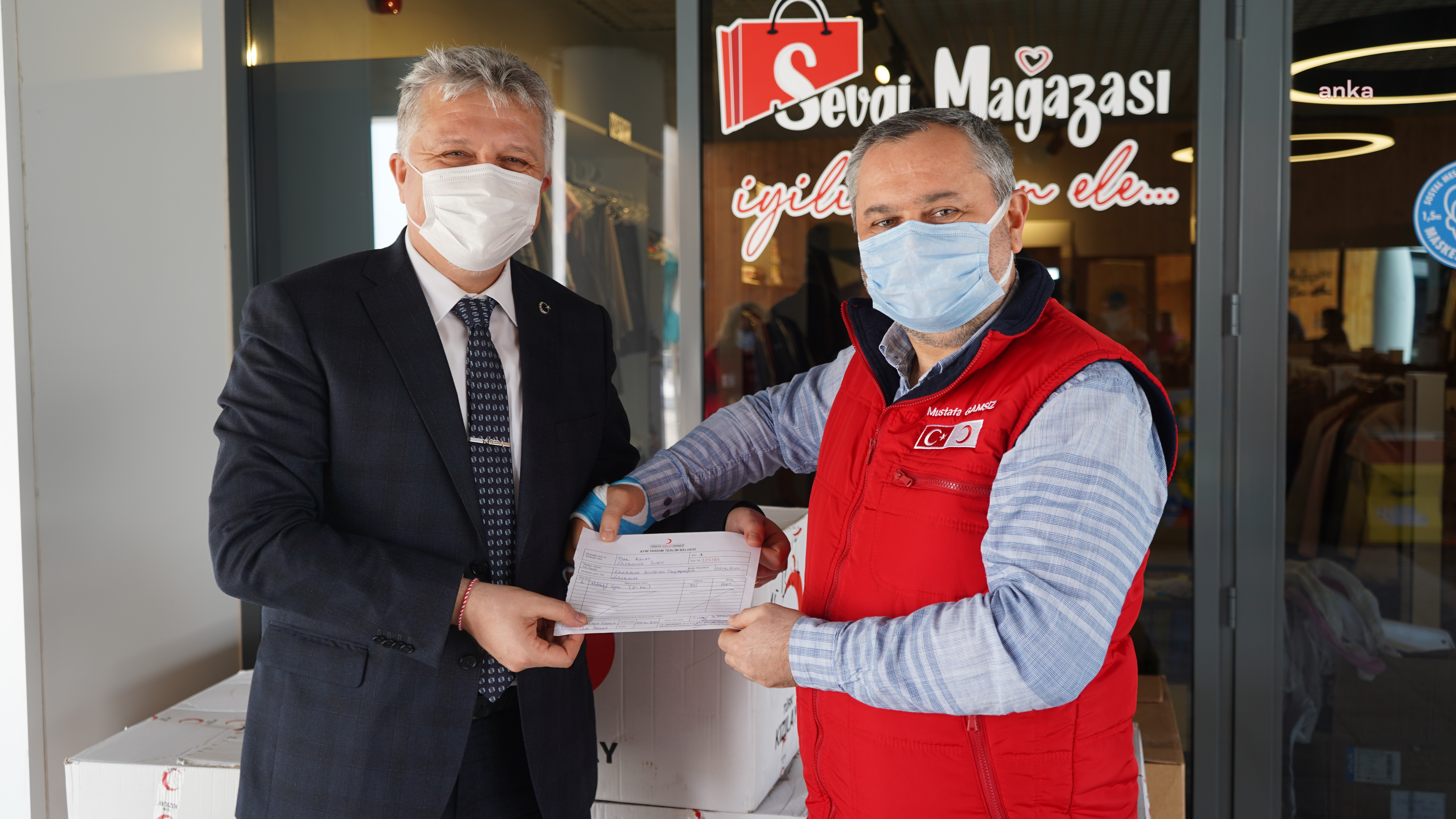 LÜLEBURGAZ'DA İYİLİK ELDEN ELE YAYILIYOR