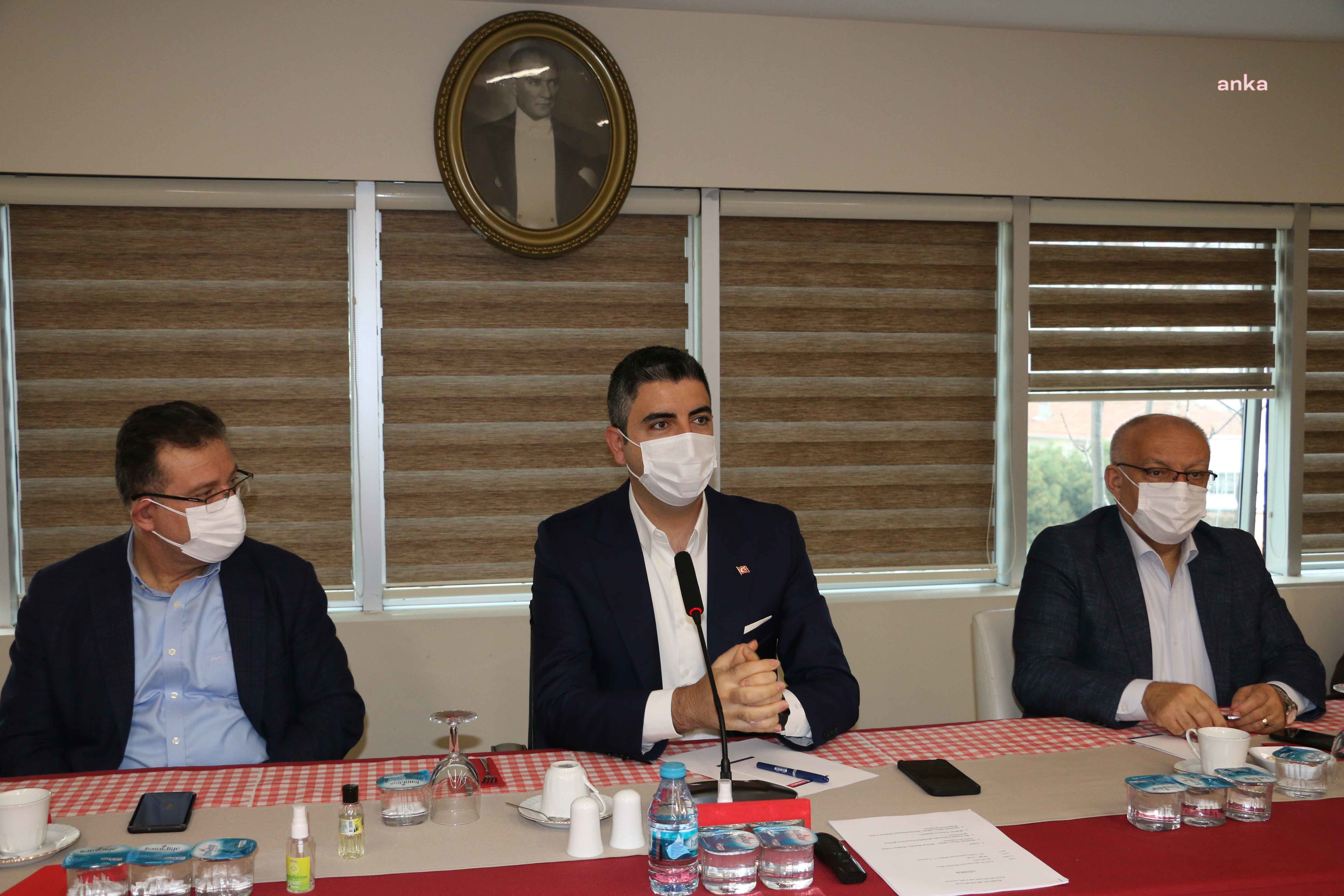 KARTAL BELEDİYE BAŞKANI YÜKSEL, MUHTARLARLA BİR ARAYA GELDİ
