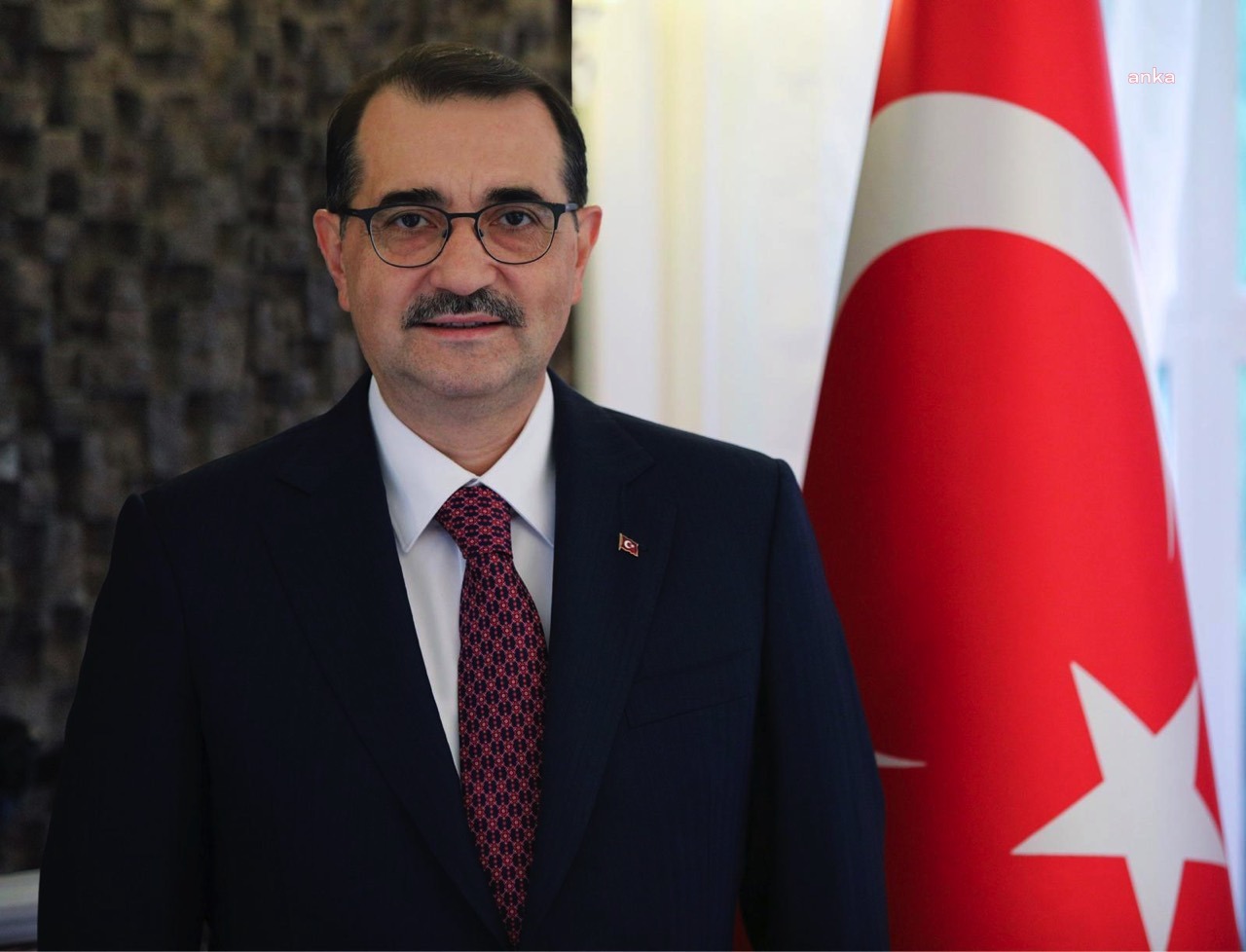"3.7 MİLYON ABONE BORÇLARINI ÖDEYEMEDİĞİ İÇİN KARANLIKTA KALDI"