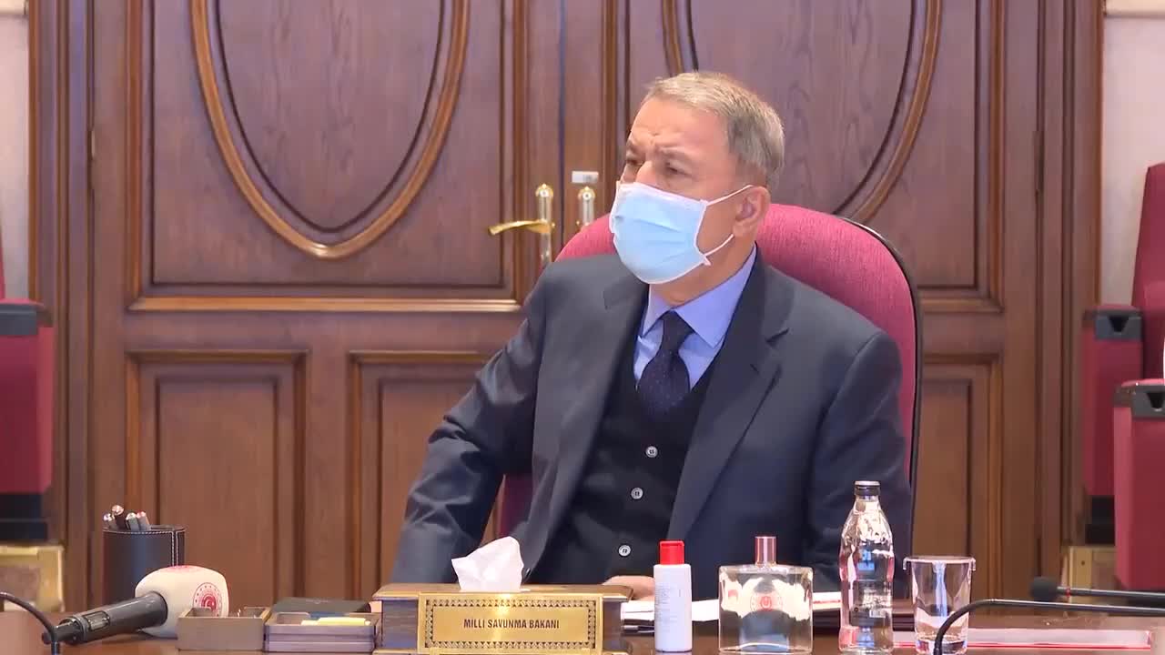 HULUSİ AKAR'DAN BİLDİRİ YORUMU: "DÜŞMANLARIMIZI SEVİNDİRMEKTEN BAŞKA BİR İŞE YARAMADIĞI AÇIKTIR"