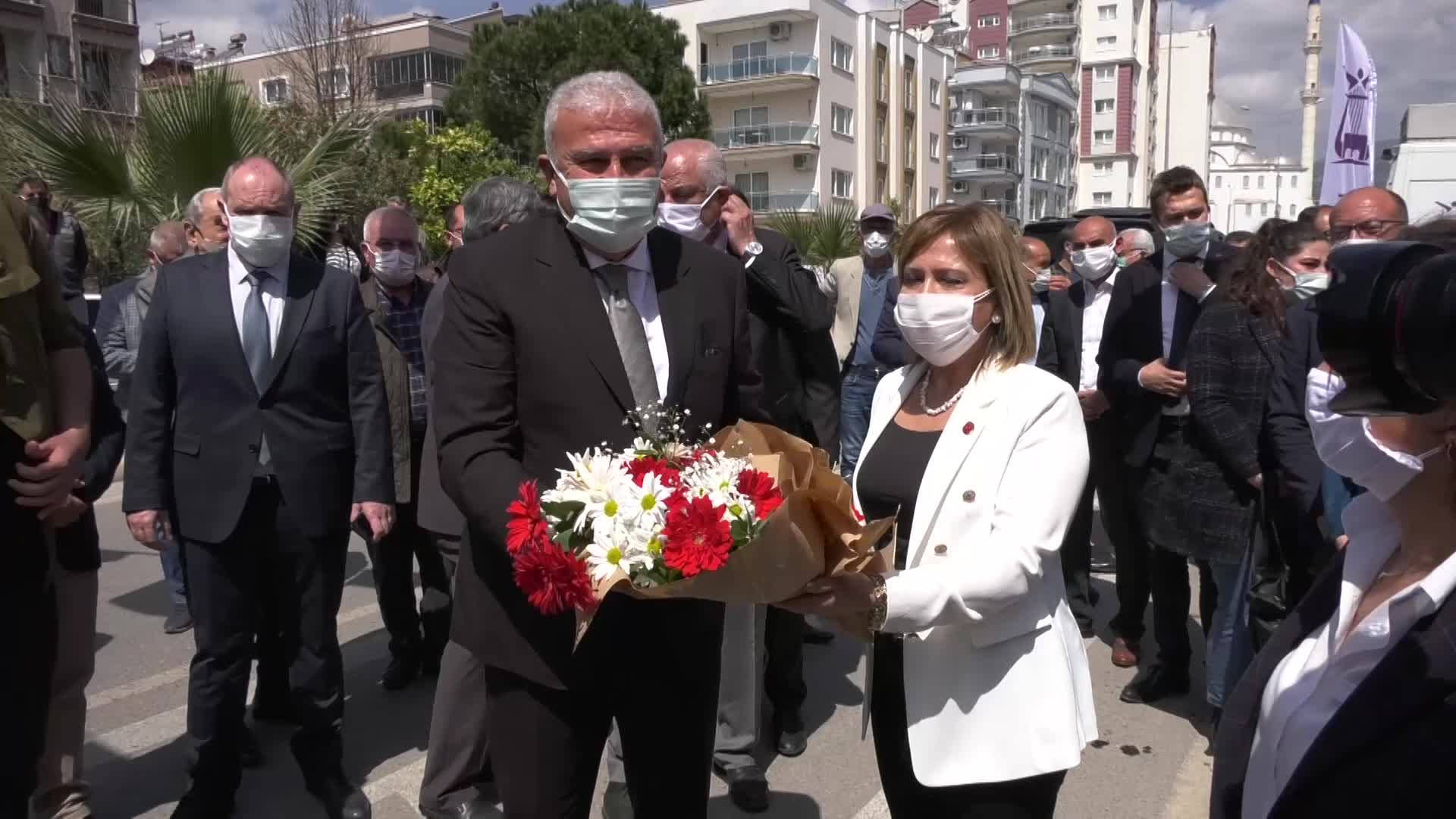 EFELER BELEDİYE BAŞKANI ATAY, SÖZÜNÜ TUTTU; "EFE BAKKAL", TÖRENLE AÇILDI