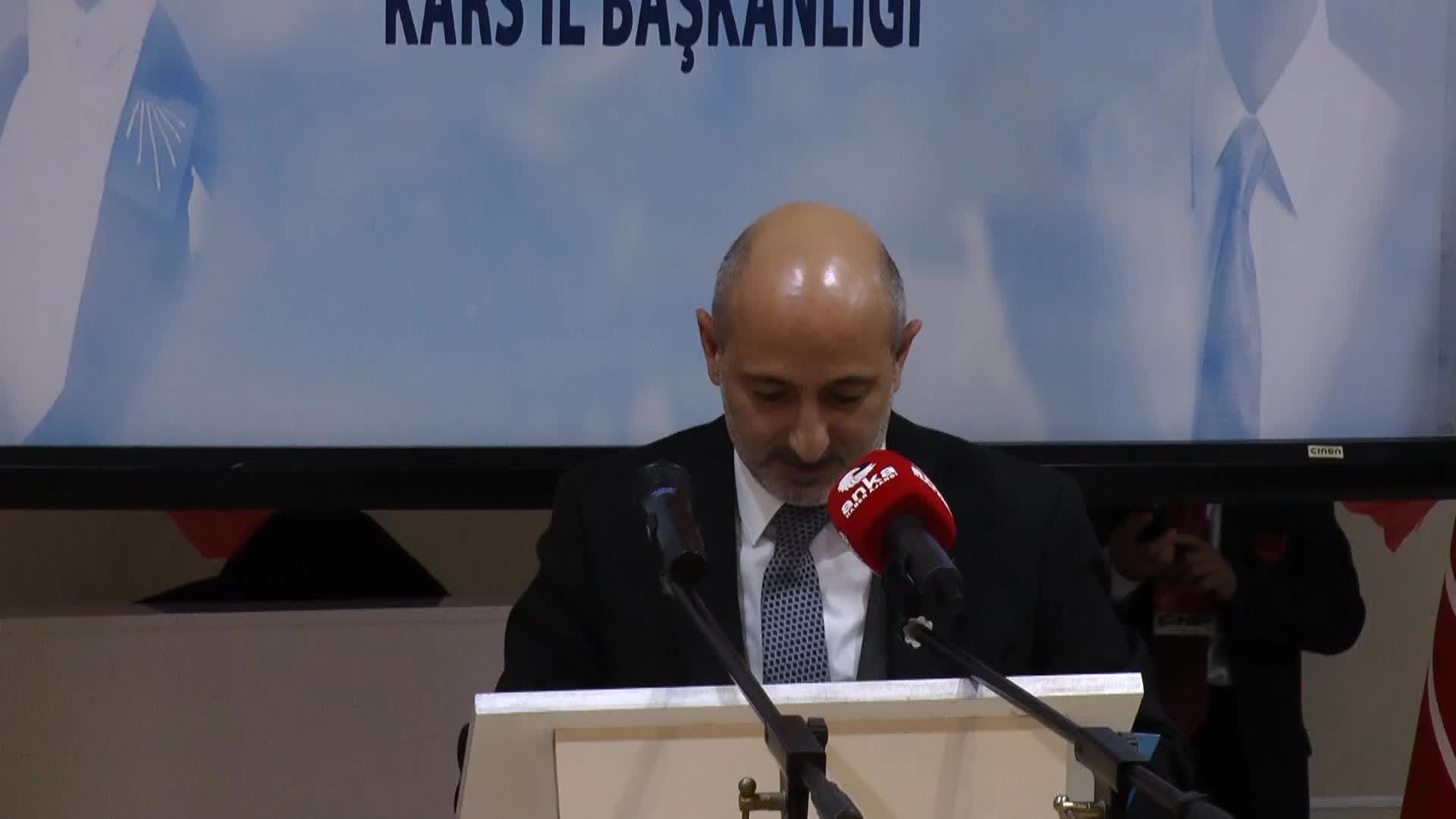 CHP HEYETİ KARS'TA. CHP’Lİ ÖZTUNÇ: “DOKTOR OLMADIĞI İÇİN KARSLI ERZURUM’A GİDİYOR AMA CUMHURBAŞKANI İKİ, ÜÇ GÜNDÜR AMİRALLERLE YATIP KALKIYOR”