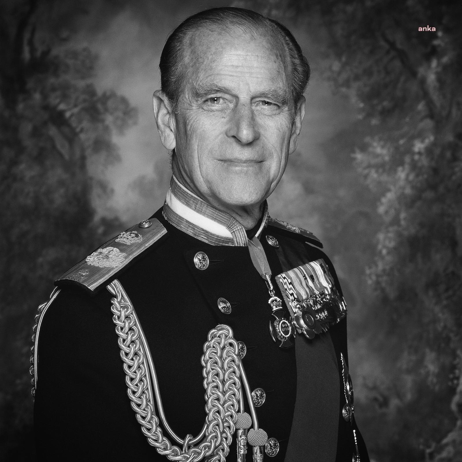 İNGİLTERE KRALİÇESİ ELIZABETH'İN EŞİ PRENS PHILIP YAŞAMINI YİTİRDİ