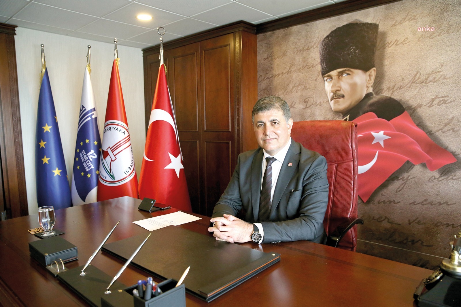 KARŞIYAKA BELEDİYE BAŞKANI TUGAY'DAN AKP İLÇE BAŞKANI'NA YANIT: "SÖZLERİMİ ÇARPITMAYIN"