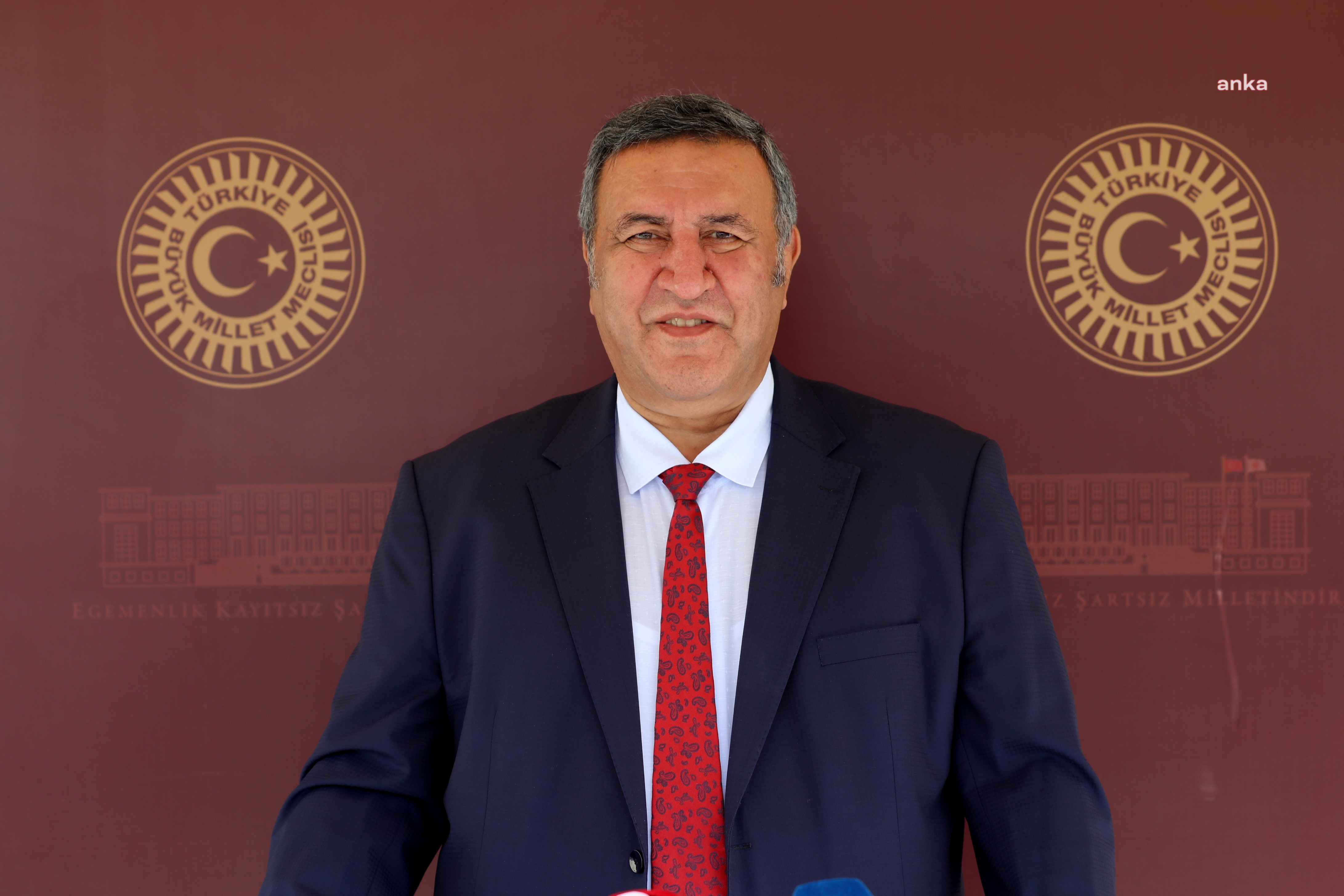 FETHİ GÜRER: CEZAEVLERİNDE ANNELERİYLE BİRLİKTE KALAN ÇOCUKLARIN SORUNLARI ARAŞTIRILSIN