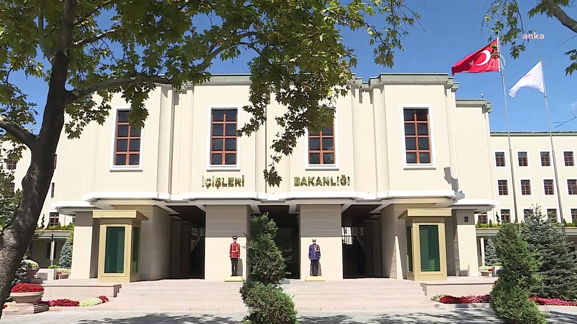KORONAVİRÜS GENELGELERİ YAYIMLANDI, KAMUDA ÇALIŞMA SAATİ DEĞİŞTİ