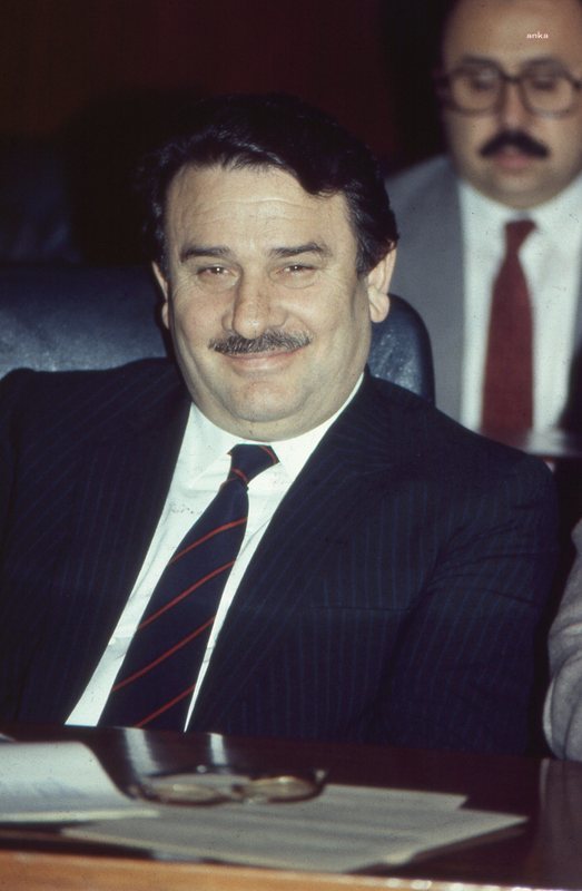 ESKİ BAŞBAKAN YILDIRIM AKBULUT YAŞAMINI YİTİRDİ