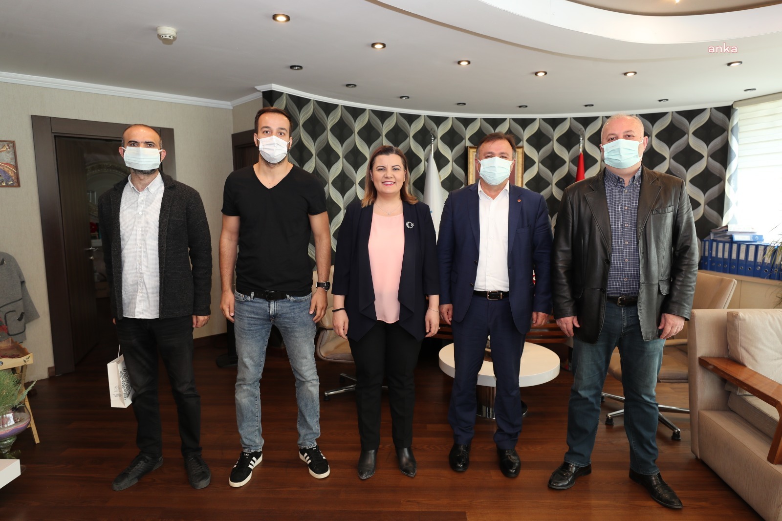 İZMİT BELEDİYE BAŞKANI HÜRRİYET'E BALDUR GREVCİLERİNDEN TEŞEKKÜR